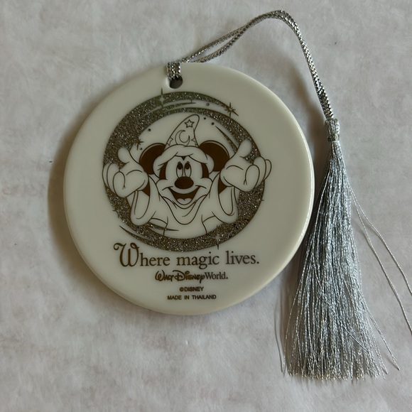 Disney ceramic ornament - Picture 4 of 8